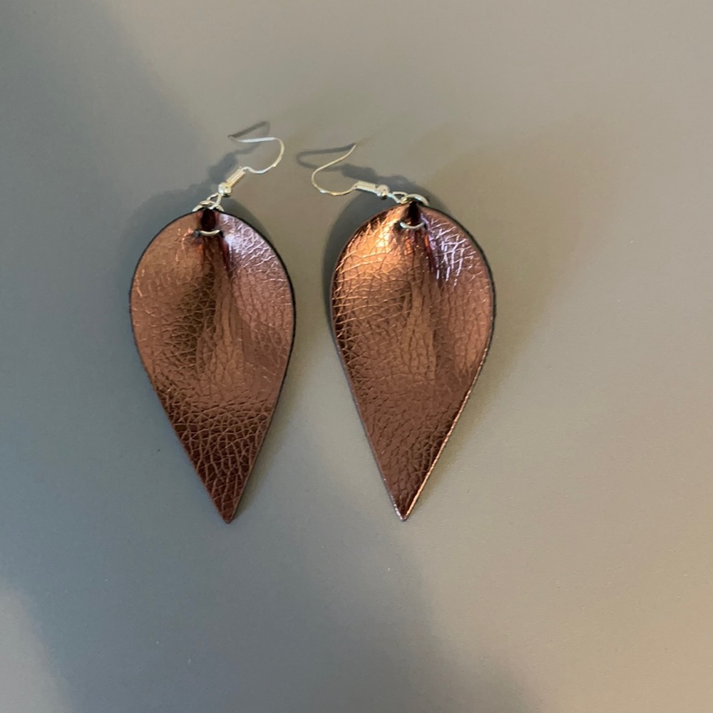 Leaf earrings